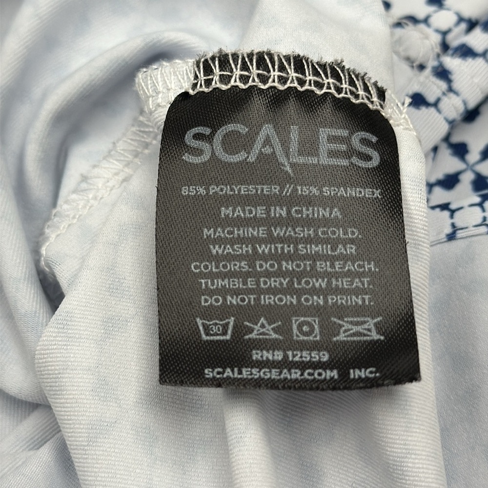Scales Polo Shirt Mens Small Blue White Geometrict Short Sleeve Performance Golf - Picture 4 of 4